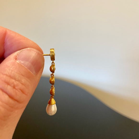 Julie Vos NWT authentic rare luxury minimalist pearl CZ drop statement earrings - Picture 16 of 17